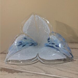 Murano Hand Blown Art Glass 7” Blue and White Flower Sculpture